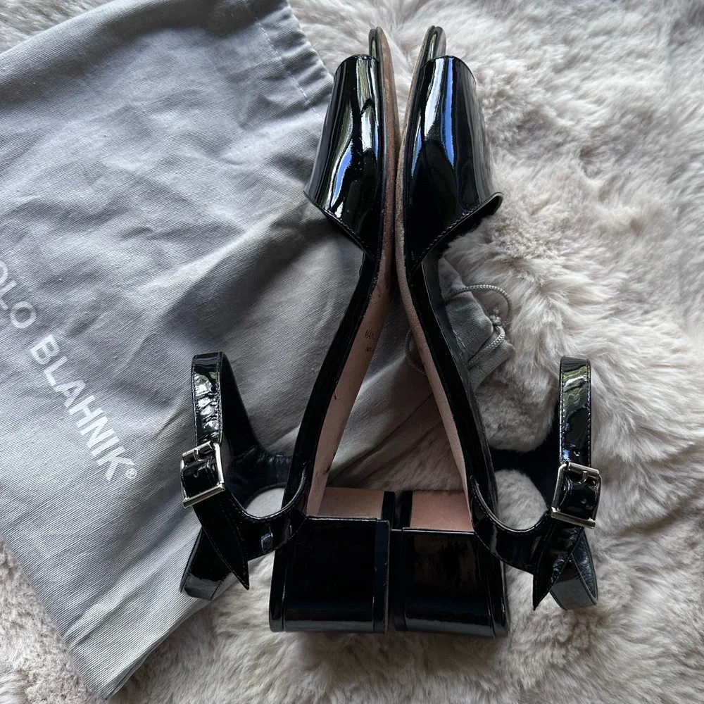 Manolo Blahnik Affian Sandal in Black Patent Leather 39 / 8 - Picture 14 of 16